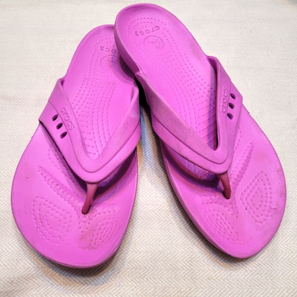 CROCS flip flop